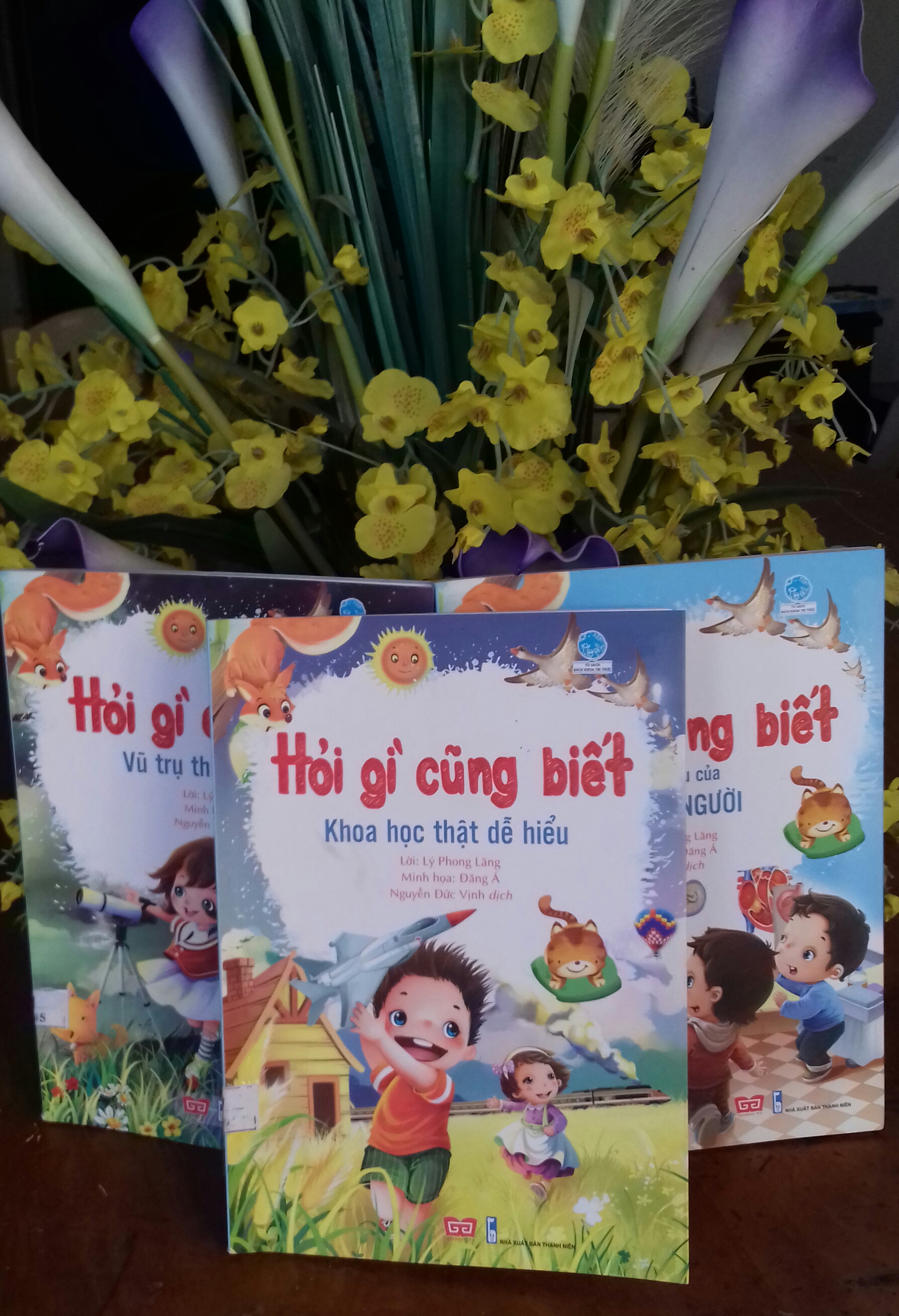 Bộ sách “Hỏi gì cũng biết”