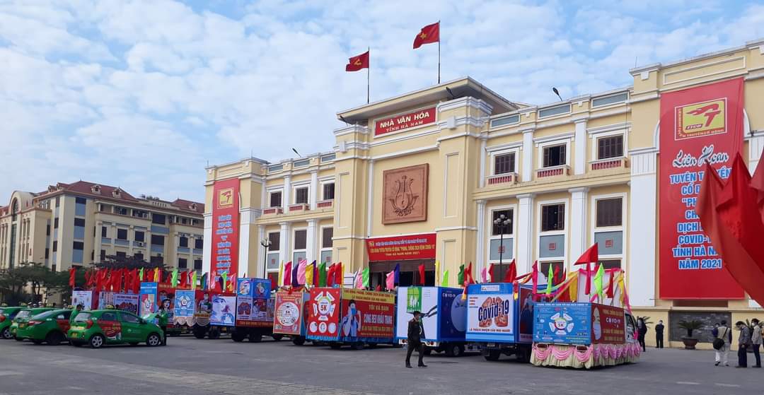 Thư viện tỉnh tham dự Liên hoan Tuyên truyền cổ động phòng chống dịch bệnh Covid-19 với nội dung tuyên truyền bằng xe tuyên truyền cổ động 