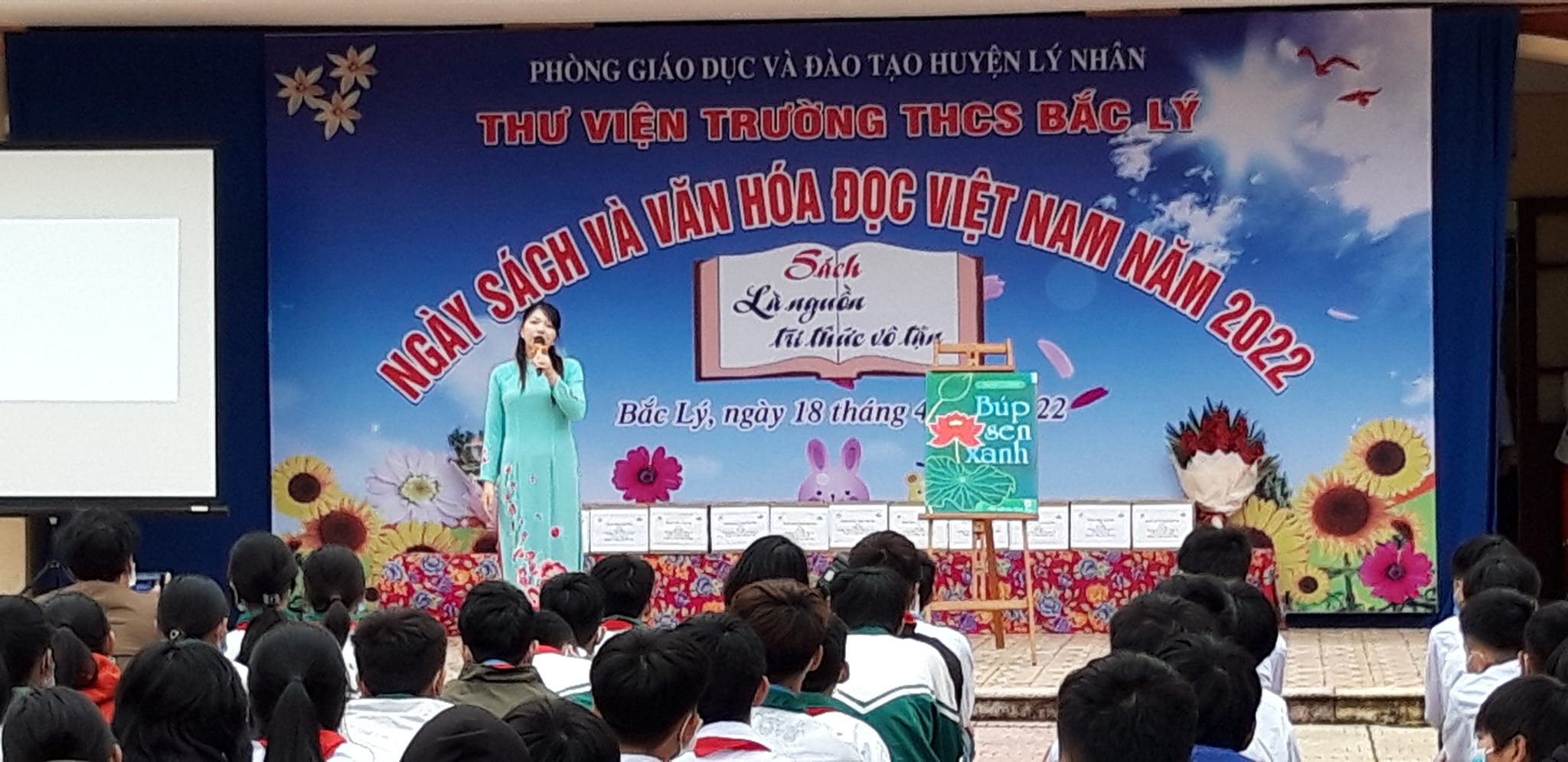 THƯ VIỆN TỈNH HÀ NAM PHỐI HỢP VỚI TRƯỜNG THCS BẮC LÝ, HUYỆN LÝ NHÂN TỔ CHỨC NGÀY SÁCH VÀ VĂN HÓA ĐỌC 